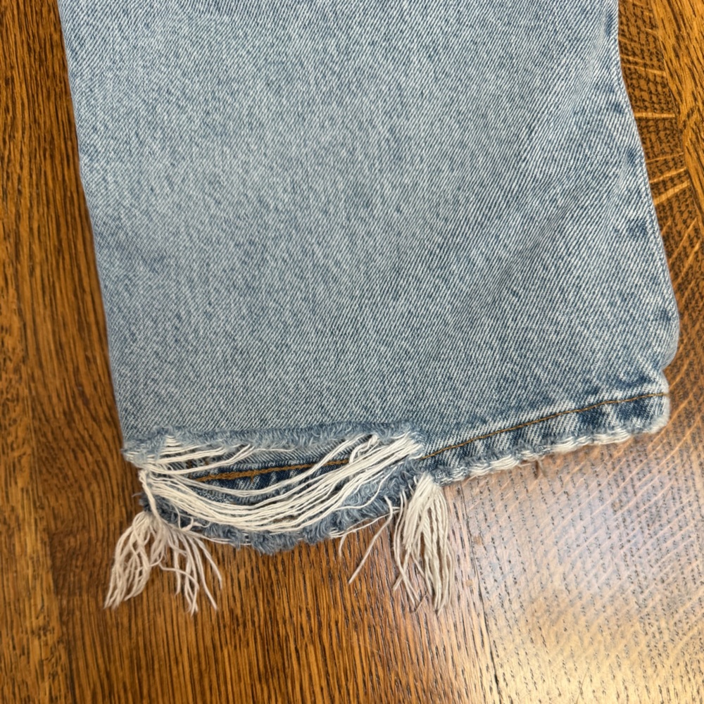 Agolde Vintage Wash Distressed 90’s Cropped Jeans - Picture 6 of 10